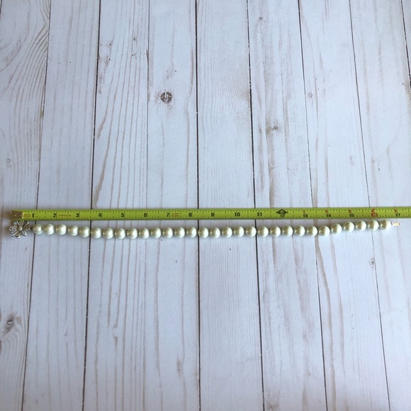 Carolee Lux White Beaded Faux Pearl Necklace - Picture 4 of 6